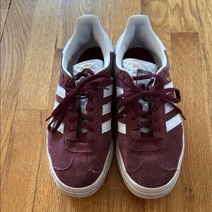 Adidas Gazelle sz 40.5 or US 9 Maroon Sneakers platform with White Accents